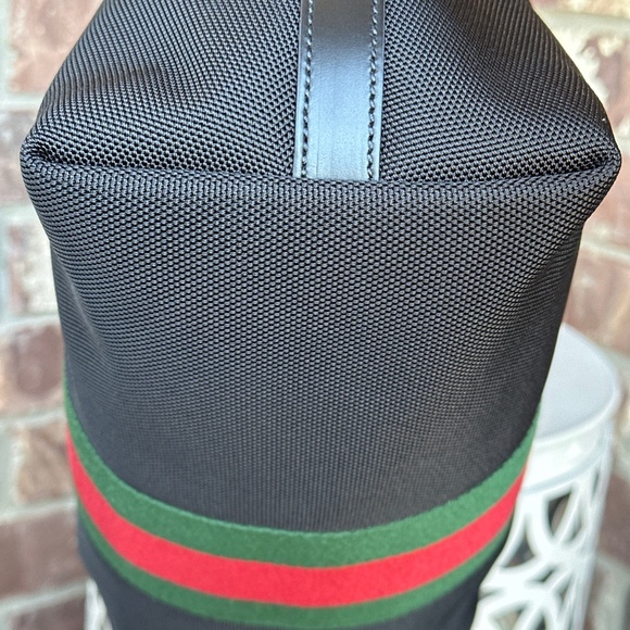SOLD Gucci Web Duffle Bag Techno Canvas Medium - Picture 4 of 9